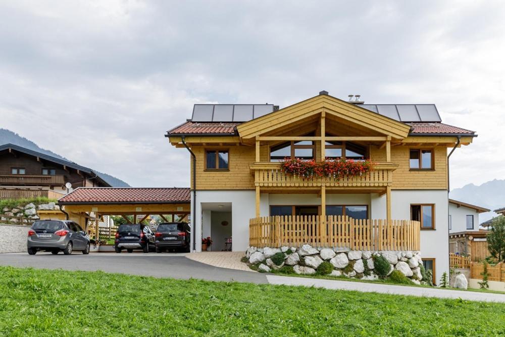 Penthousewohnung Mit Garten Sauna Pool Maishofen Εξωτερικό φωτογραφία