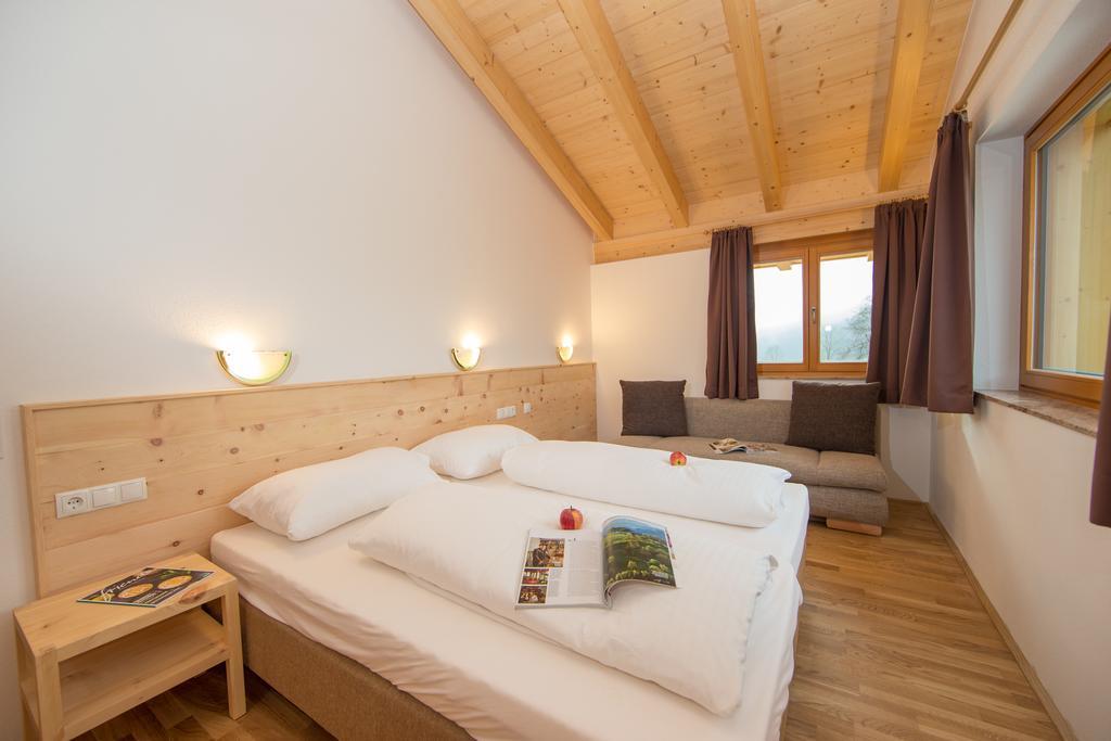 Penthousewohnung Mit Garten Sauna Pool Maishofen Δωμάτιο φωτογραφία